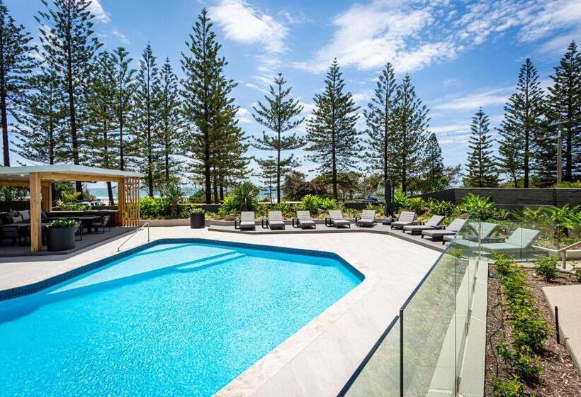 1 Bedroom Penthouse Apartment, Burleigh Esplanade Apartments