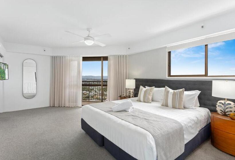 1 Bedroom Penthouse Apartment, Burleigh Esplanade Apartments