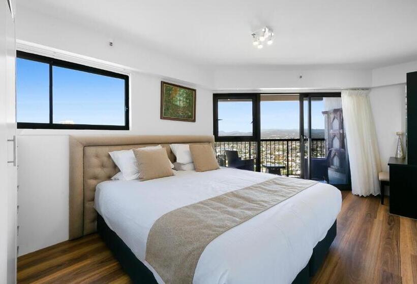 1 Bedroom Penthouse Apartment, Burleigh Esplanade Apartments