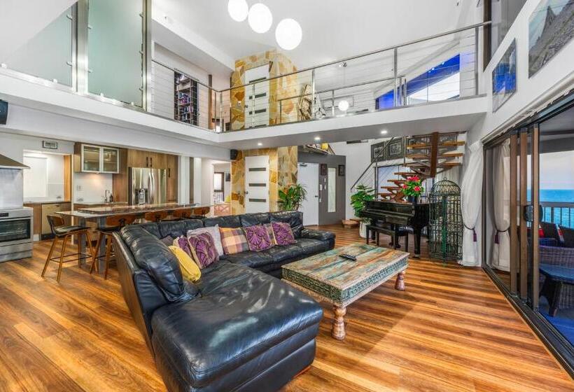 1 Bedroom Penthouse Apartment, Burleigh Esplanade Apartments