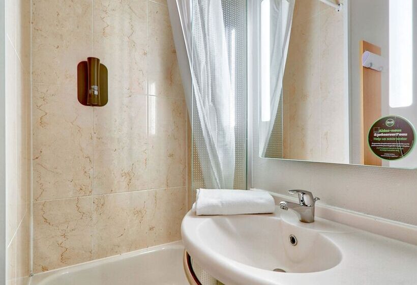 اتاق استاندارد, B&b Hotel Clermont Ferrand Le Brézet Aéroport