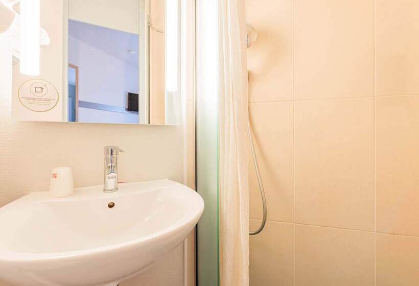 اتاق استاندارد چهار تخته, B&b Hotel Colmar Vignobles Ouest