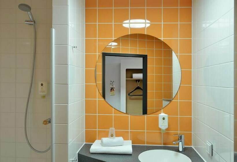 اتاق استاندارد یک نفره, B&b Hotel Frankfurt Hbf