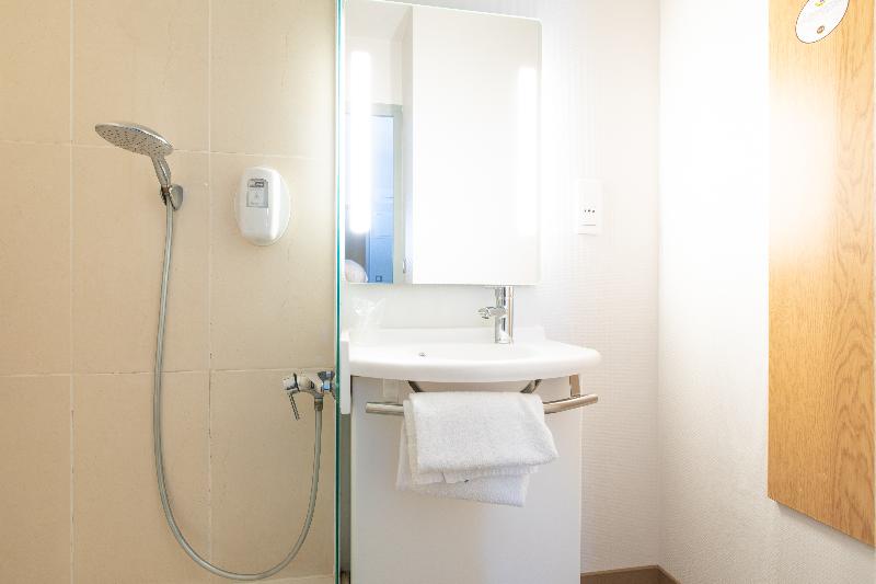 اتاق استاندارد, B&b Hotel Saint Malo Centre