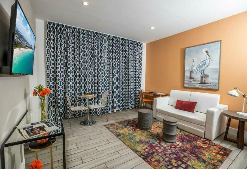 سوییت, Oceanside Hotel And Suites