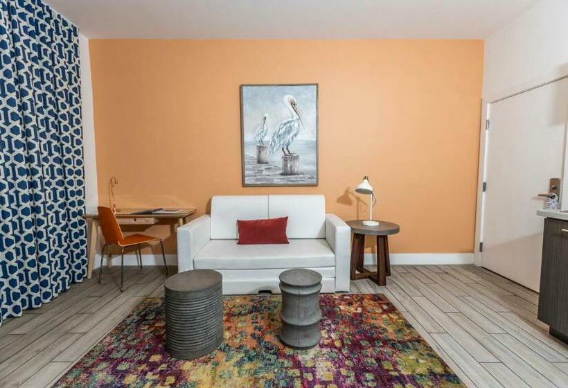 سوییت, Oceanside Hotel And Suites