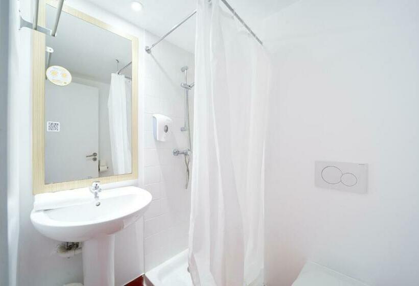 스탠다드 룸, Premiere Classe Amiens