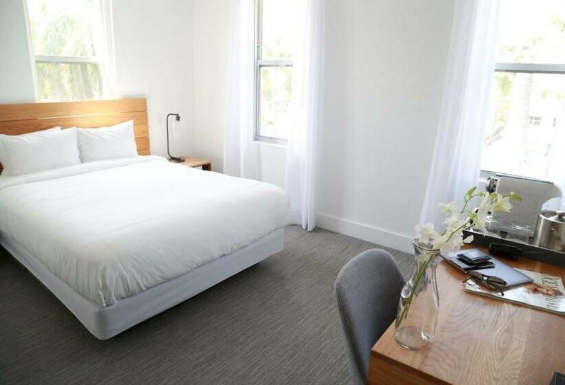 اتاق استاندارد, The Meridian Hotel Miami Beach