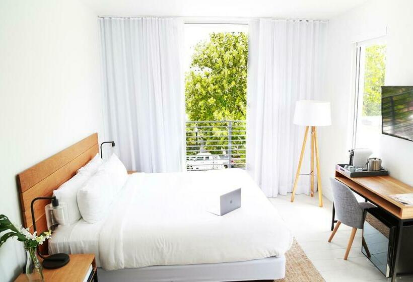 اتاق کلاب, The Meridian Hotel Miami Beach