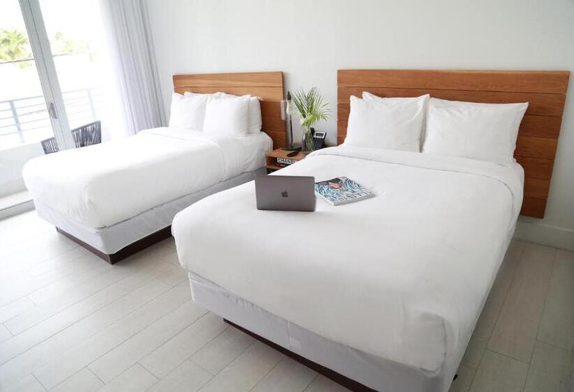 اتاق استاندارد با 2 تخت دوبل, The Meridian Hotel Miami Beach