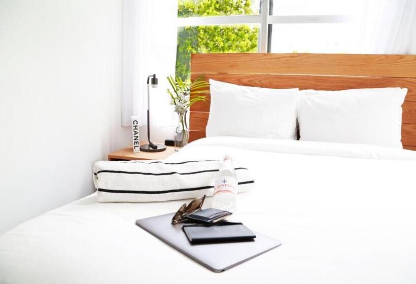 اتاق عادی, The Meridian Hotel Miami Beach