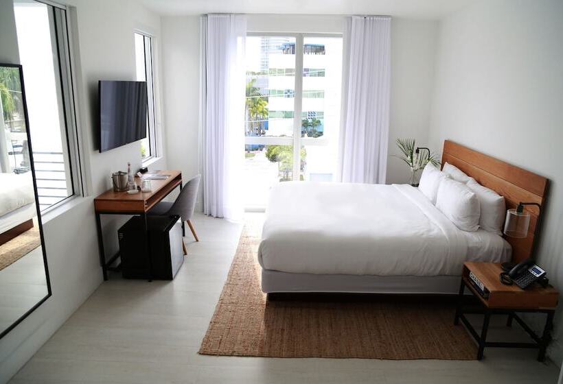 اتاق استاندارد با تخت دوبل, The Meridian Hotel Miami Beach