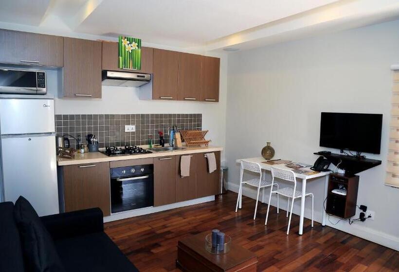 بانگلوی استاندارد, Olma Colonial Suites