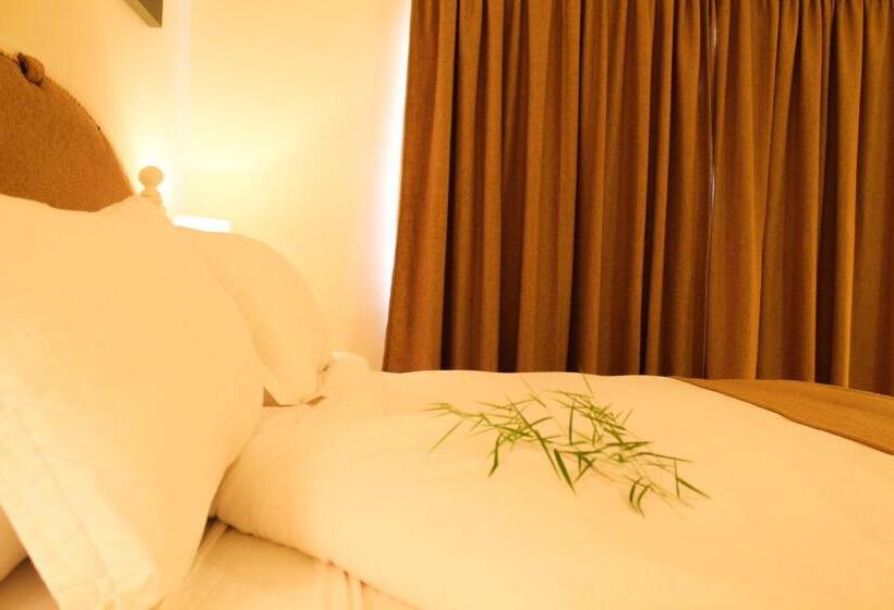 بانگلوی استاندارد, Olma Colonial Suites