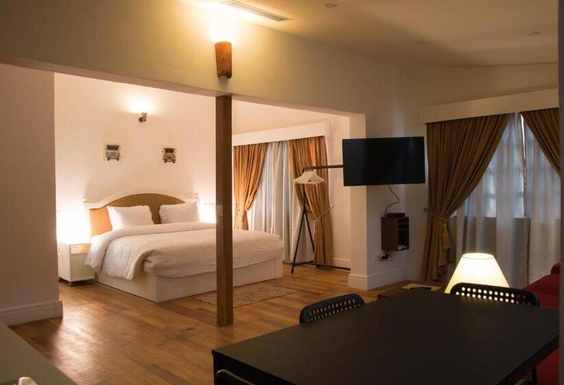استودیو اجرایی, Olma Colonial Suites