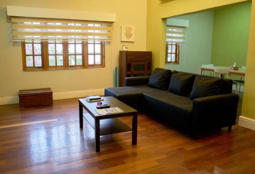 آپارتمان لوکس 2 خوابه, Olma Colonial Suites