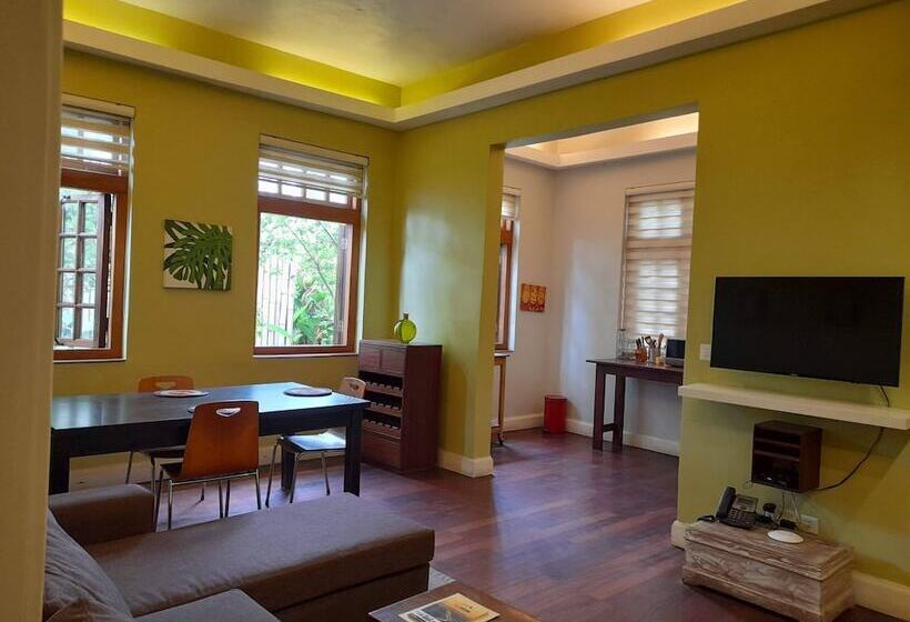 آپارتمان لوکس 2 خوابه, Olma Colonial Suites