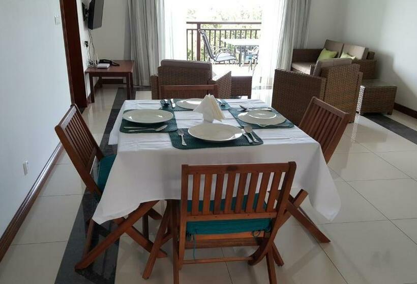 آپارتمان 2 خوابه با چشم‌انداز دریا, Bambous River Lodge