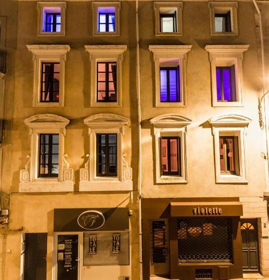 Полулюкс Вид на Сад, La Maison Gustave