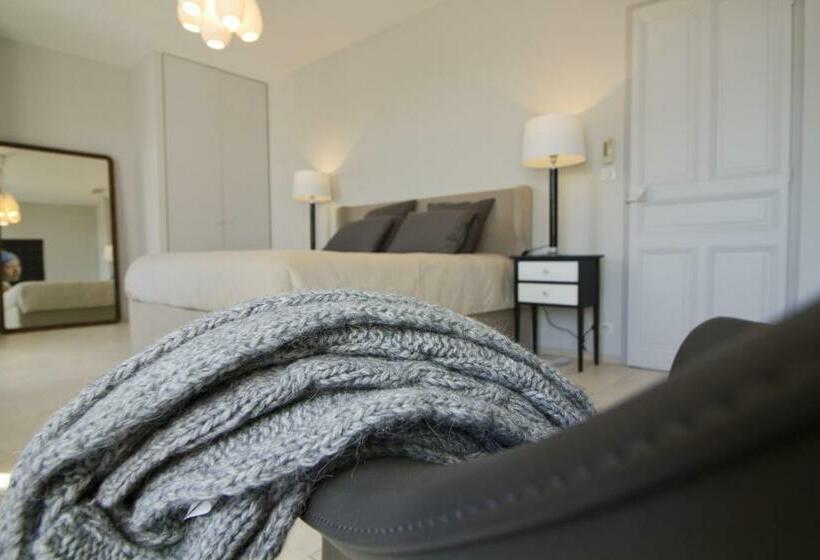 سوئیت با تخت بزرگ, Villa Meridia