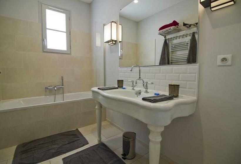 سوئیت با تخت بزرگ, Villa Meridia