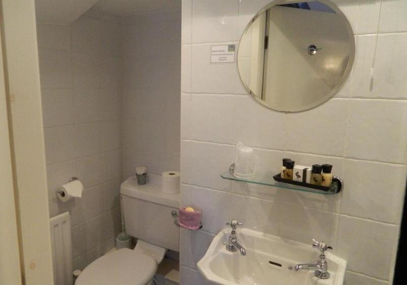 اتاق استاندارد یک نفره, Black Horse Inn
