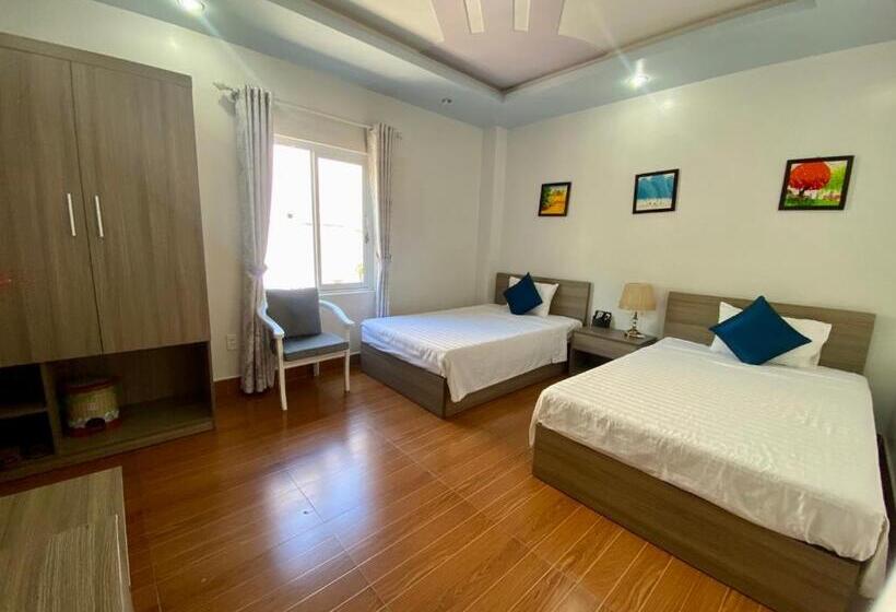 اتاق استاندارد با چشم‌انداز, Catba Central Hotel 2