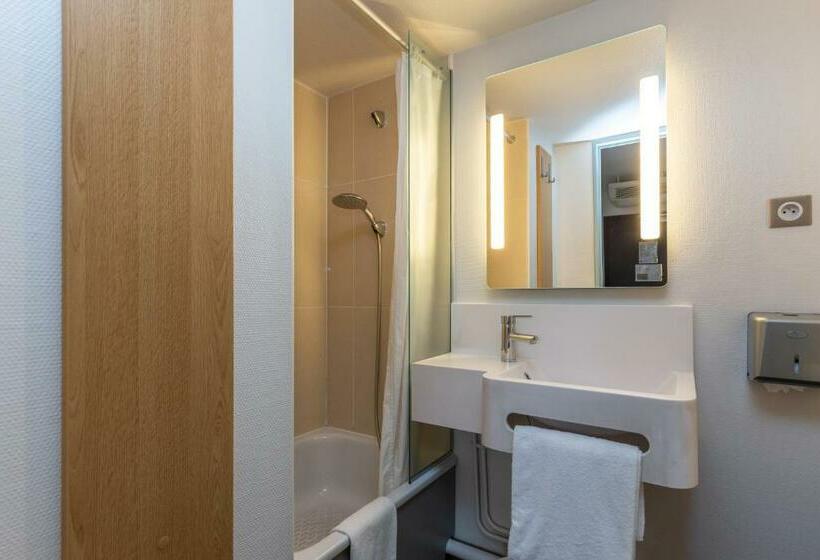 اتاق استاندارد چهار تخته, B&b Hotel Bayonne
