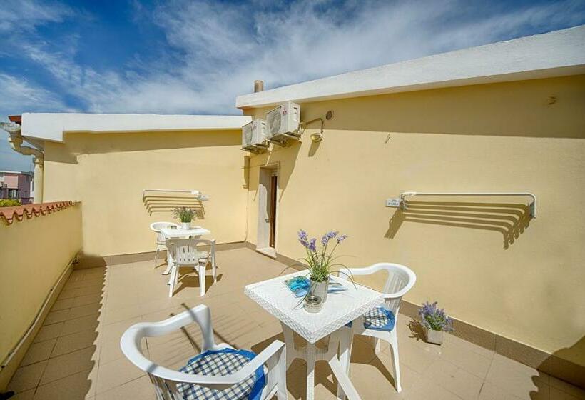 اتاق استاندارد سه نفره, Casa Lucia