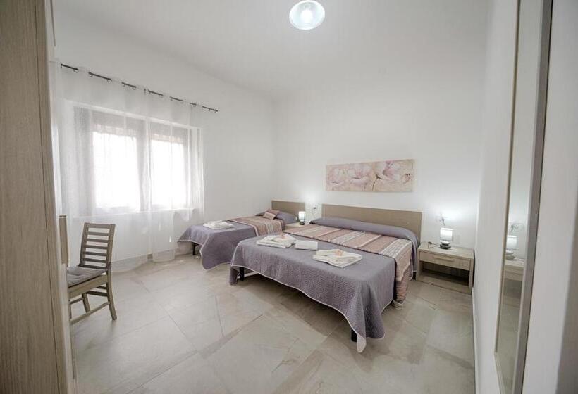 اتاق راحتی سه تخته, Casa Lucia