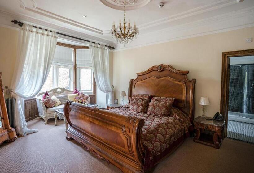 Deluxe Suite King Bed, Berwick Lodge