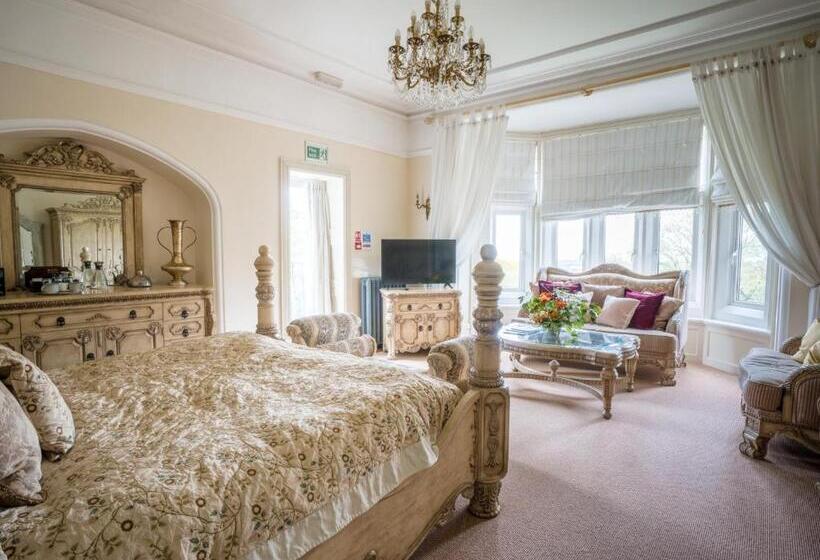 سوییت لوکس, Berwick Lodge