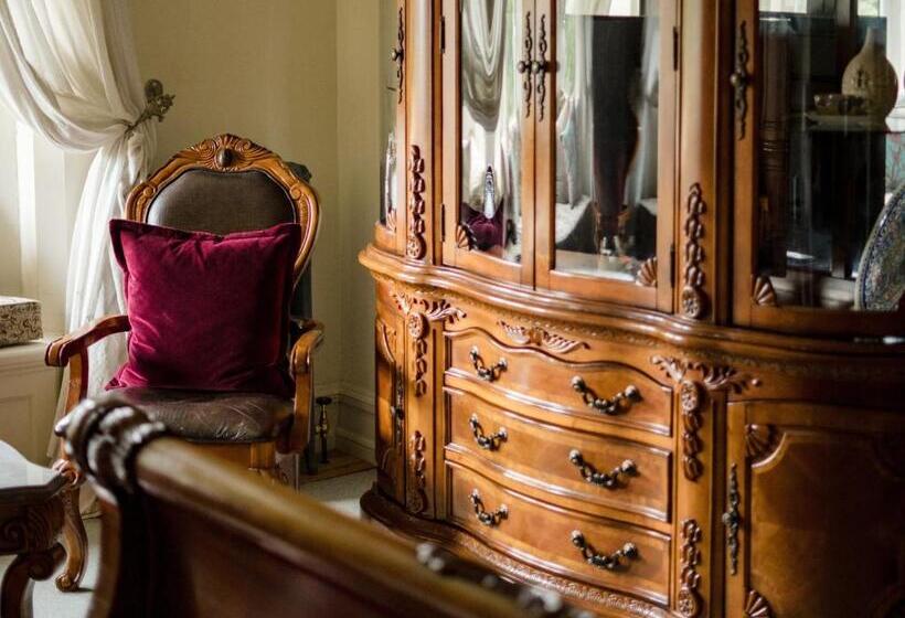 سوییت سوپریور, Berwick Lodge