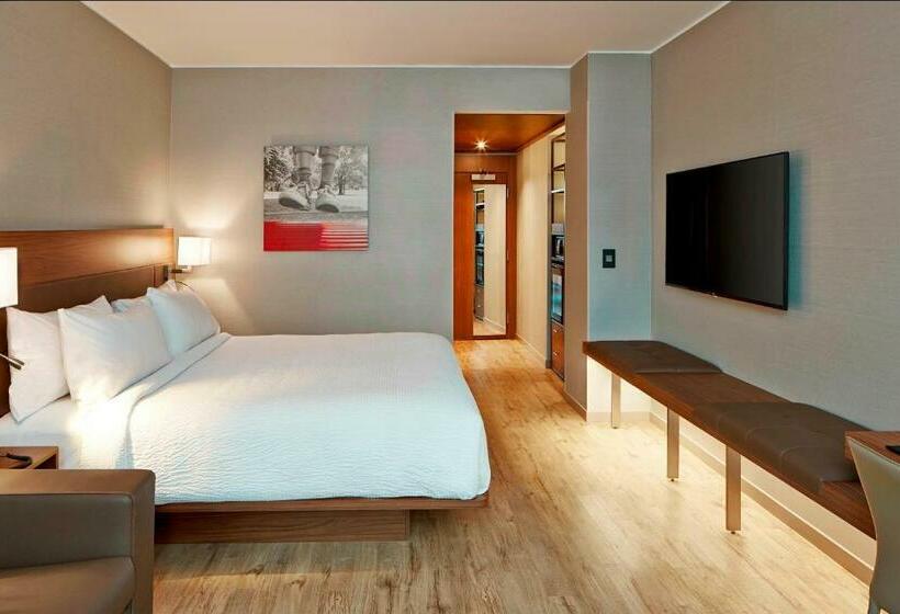 اتاق استاندارد با تخت بزرگ, Ac Hotel By Marriott Portland Downtown, Or