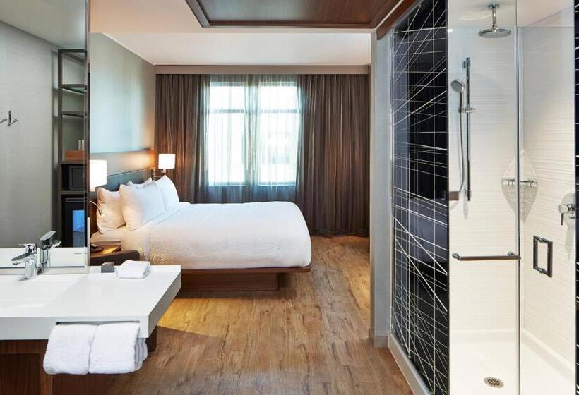 اتاق استاندارد با تخت بزرگ, Ac Hotel By Marriott Portland Downtown, Or