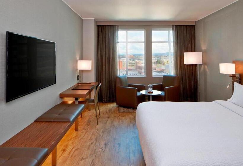 اتاق استاندارد با تخت بزرگ, Ac Hotel By Marriott Portland Downtown, Or