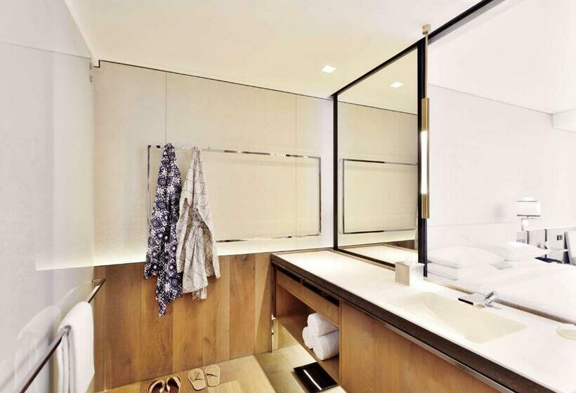 اتاق استاندارد با تخت بزرگ, Andaz Delhi, By Hyatt