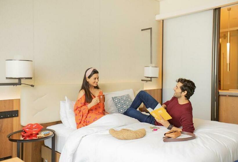 اتاق استاندارد با تخت بزرگ, Andaz Delhi, By Hyatt