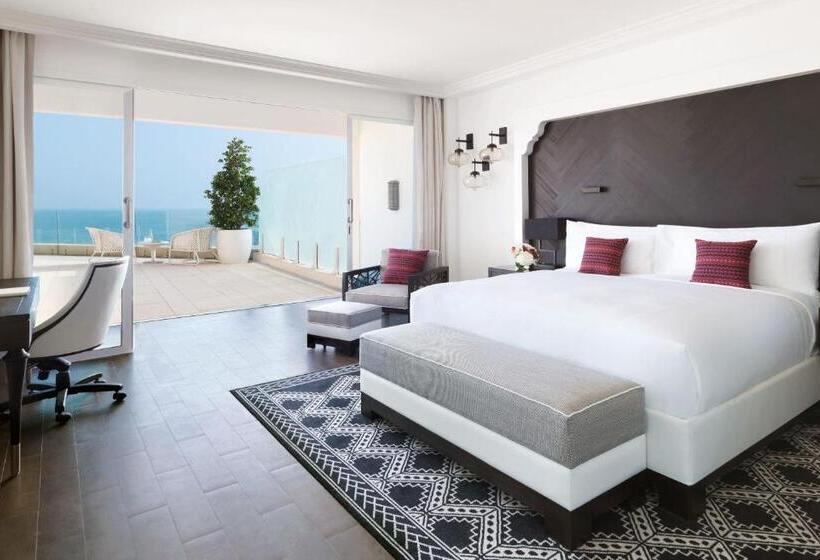 Suite with Terrace, Fairmont Fujairah Beach Resort