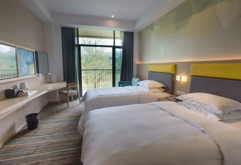 اتاق سوپریور با چشم‌انداز رودخانه, Holiday Inn Express Emei Mountain, An Ihg