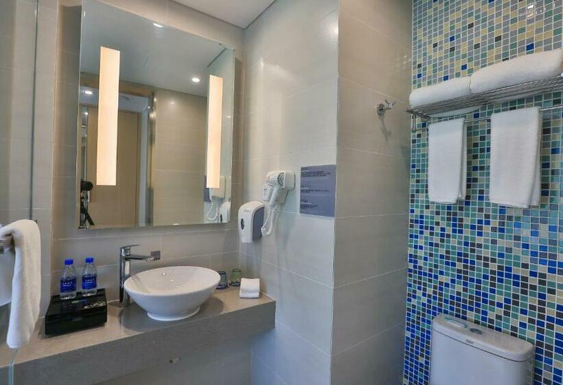 اتاق سوپریور با چشم‌انداز رودخانه, Holiday Inn Express Emei Mountain, An Ihg