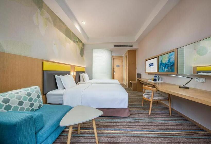 اتاق استاندارد با چشم‌انداز کوهستان, Holiday Inn Express Emei Mountain, An Ihg