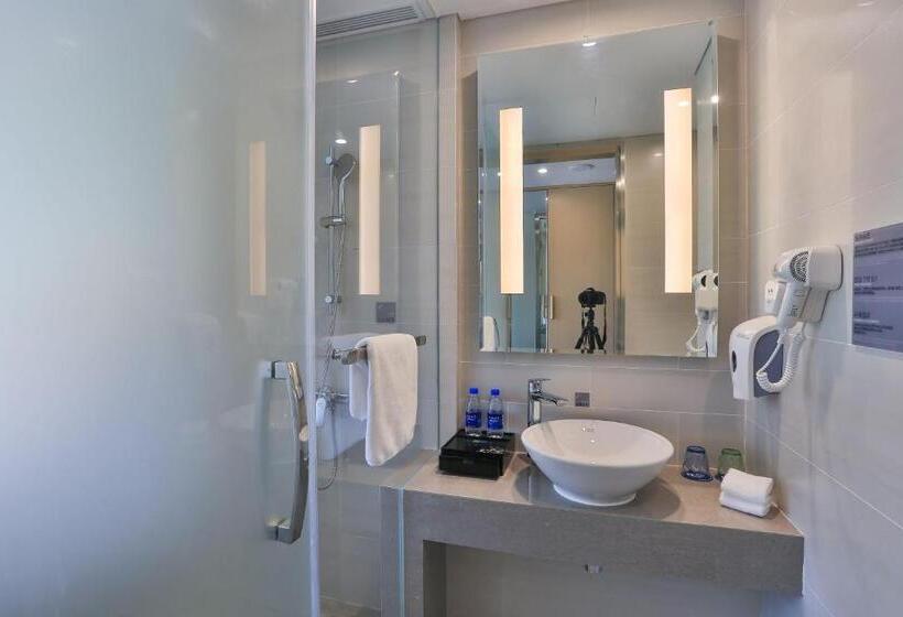 اتاق استاندارد, Holiday Inn Express Emei Mountain, An Ihg