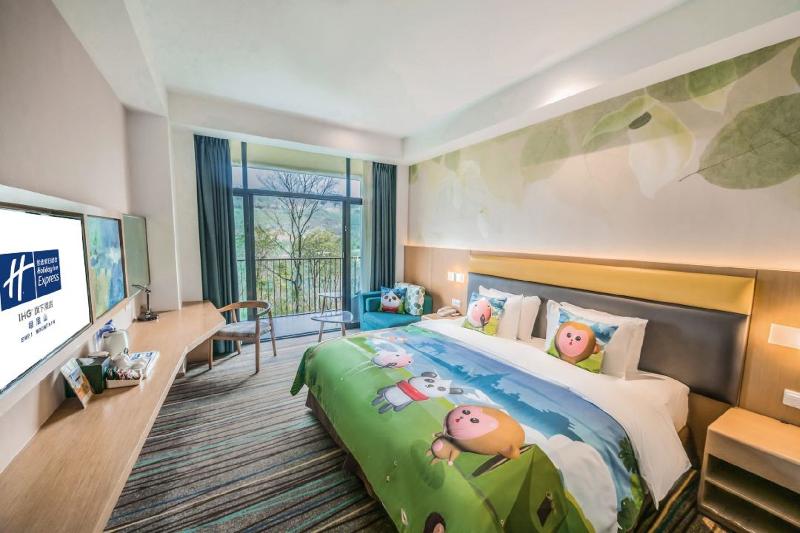 اتاق استاندارد با تخت بزرگ, Holiday Inn Express Emei Mountain, An Ihg