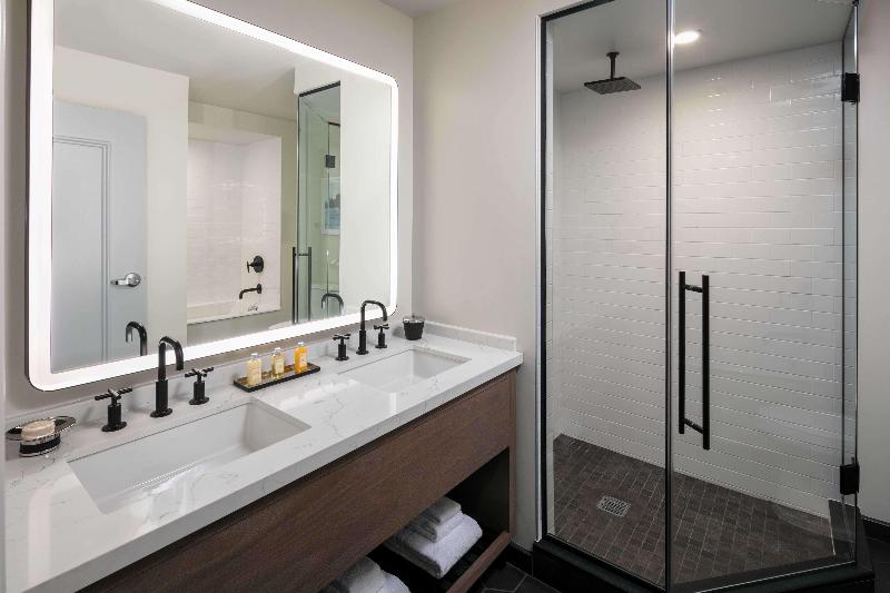 اتاق استاندارد با تخت بزرگ, Holiday Inn Express Emei Mountain, An Ihg