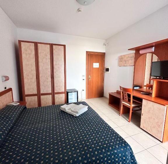 اتاق استاندارد با بالکن, Holiday