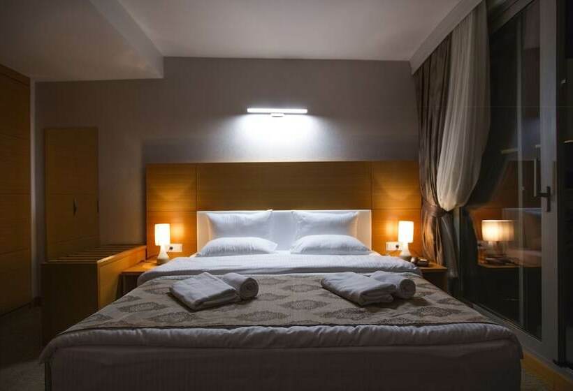 مجموعه ویستا شهر, Mien Suites