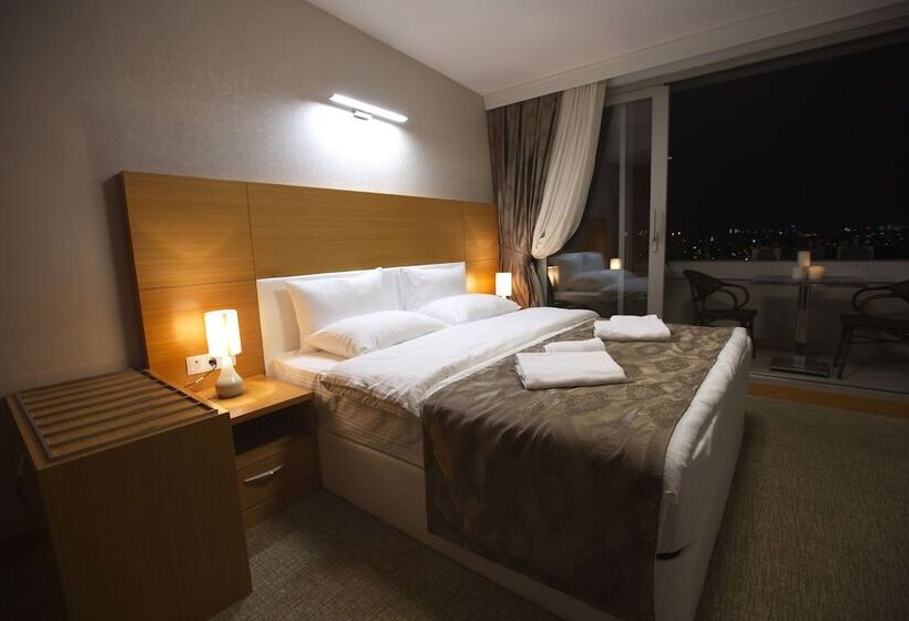 سوئیت با چشم‌انداز, Mien Suites