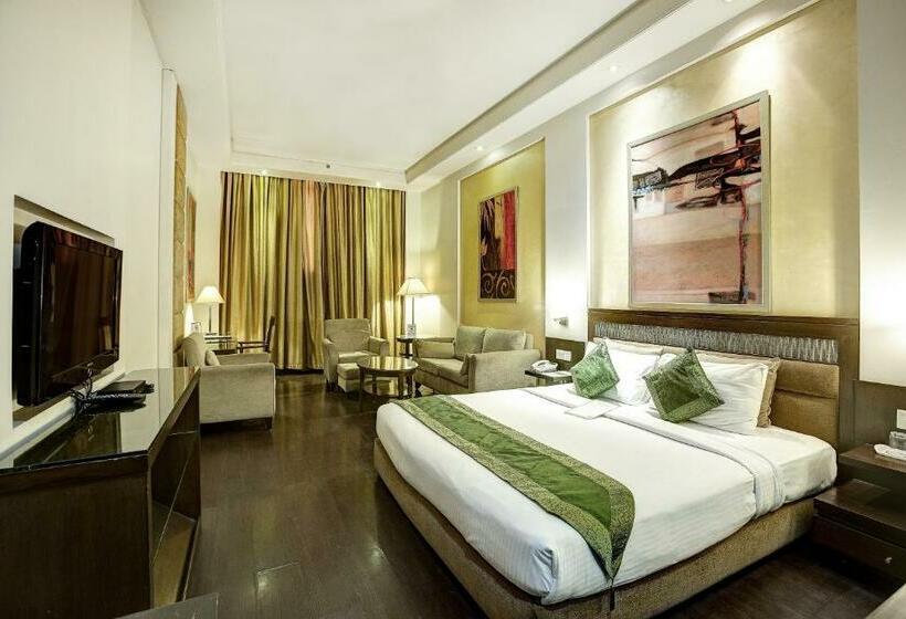 اتاق لوکس, Western Court Panchkula