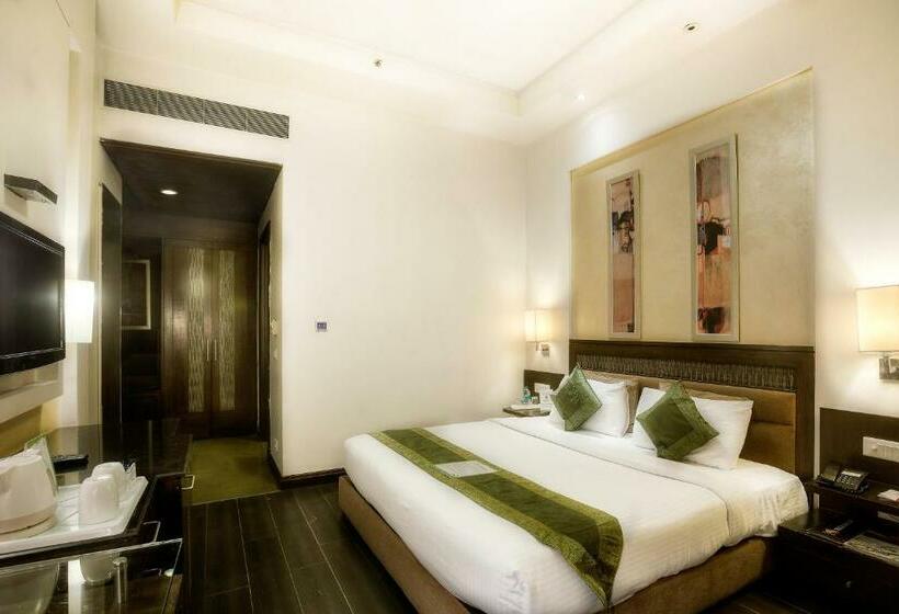 اتاق لوکس, Western Court Panchkula